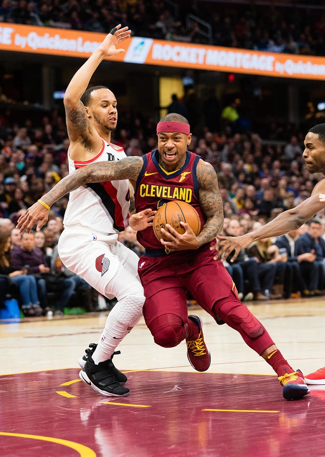 托马斯和韦德谁更好,小托马斯韦德骑士集锦