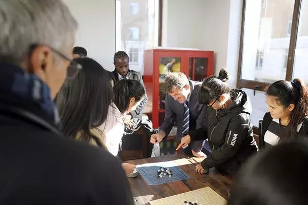 “足球竞技，相拥绿岛”——法国里昂大学代表团访问沈阳城市学院！