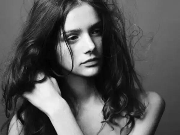 眼线笔晕妆,眼线晕妆怎么办教你一招