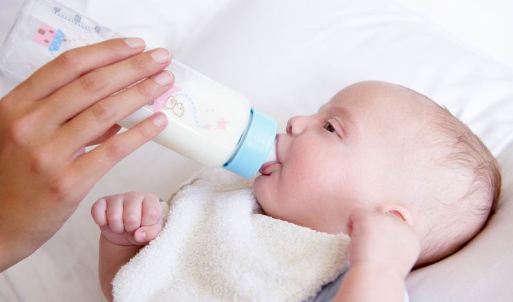 奶粉冲有挂壁的好还是不挂壁的好,奶粉挂壁是决定奶粉好坏的标准吗