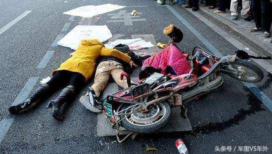 自己开车正常行驶被人撞了啥原因,正常开车被电动车撞了认定全责