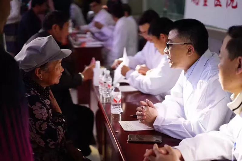 在剑川，有这样一群“上海亲人”！