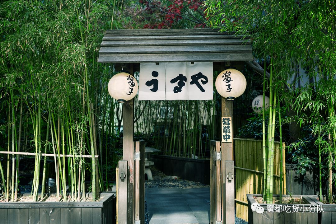 日本铁路公司直营的日料店，会隐身