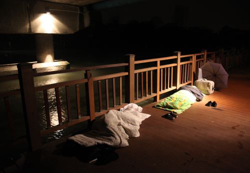 寄居三板桥底打工仔阿貌的一天