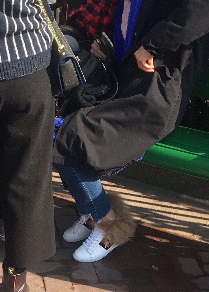 迪士尼的椰子鞋,巴黎世家很像椰子的鞋