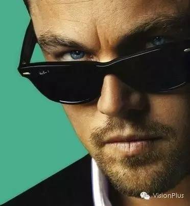 如果要推荐一副100年不会过时的百搭墨镜，我选这支雷朋~|Wayfarer专题