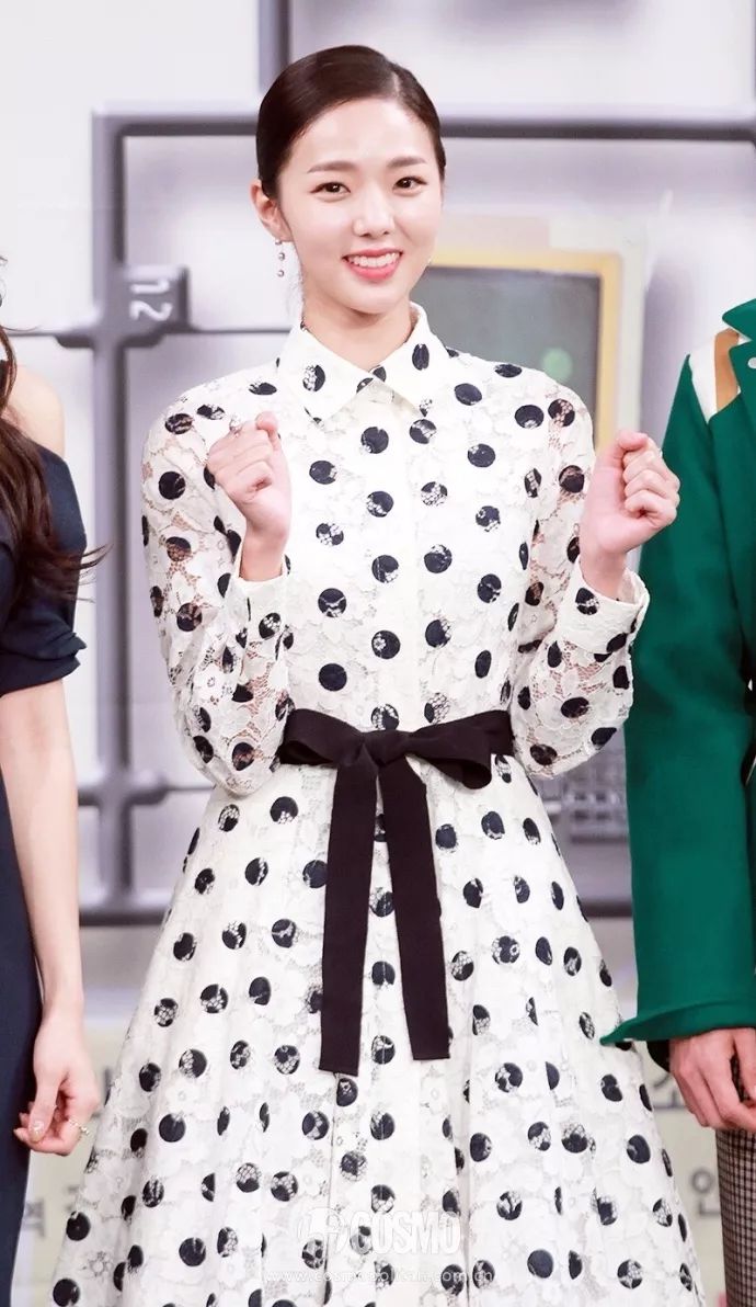 蔡秀彬变美思路,蔡秀彬不是机器人剧照