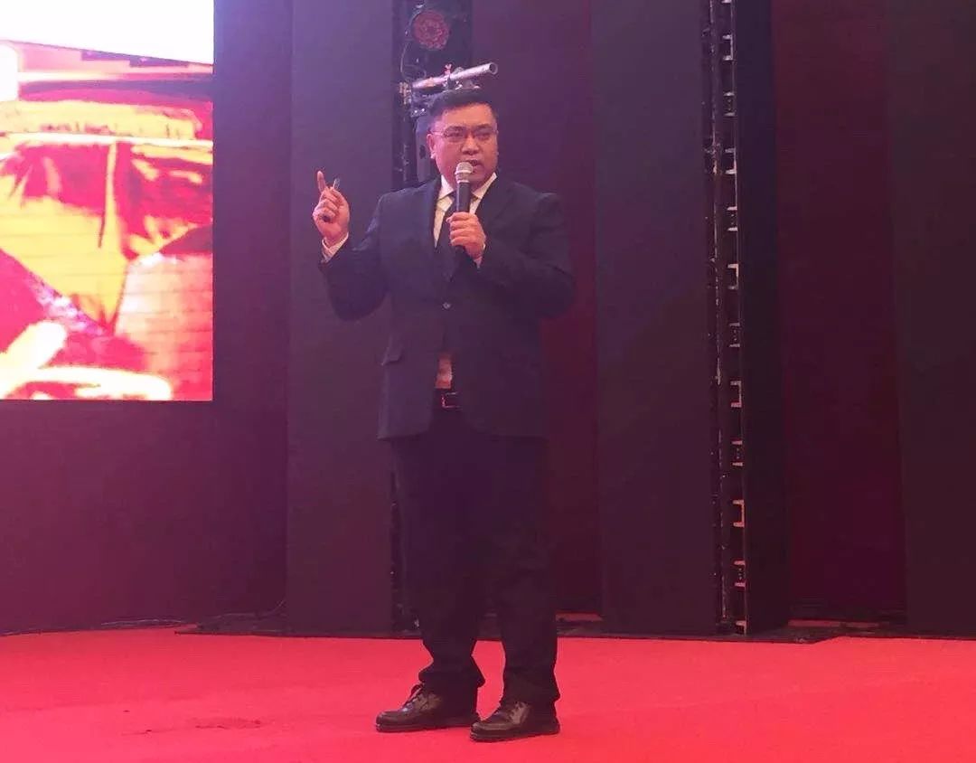 现场丨年销30亿，定位“中国中度高端白酒”，提4大策略，国缘要迈出怎样的全国化步伐？