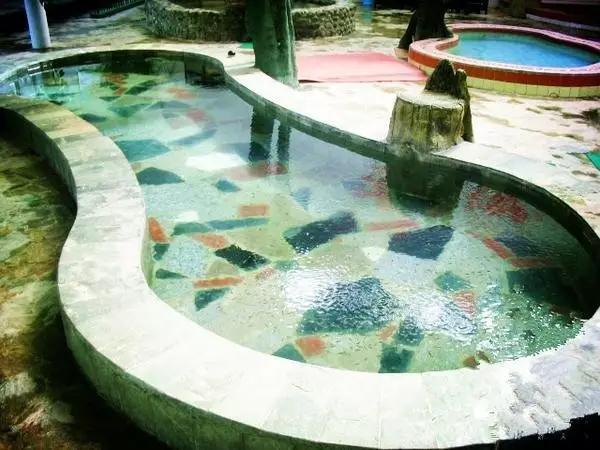 澶у崍鍋囨棩娓╂硥,鍥藉簡澶у崍娓╂硥