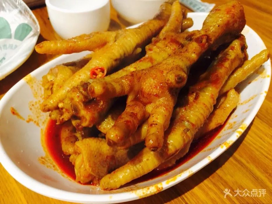 好吃丨一抿就化！成都10家超美味稀溜耙美食拯救懒癌吃货