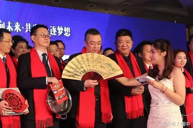 骞翠細琛ㄦ紨鑺傜洰鍗曡繕涓嶈刀绱х湅杩囨潵,骞翠細鏈畬寰呯画瑙嗛