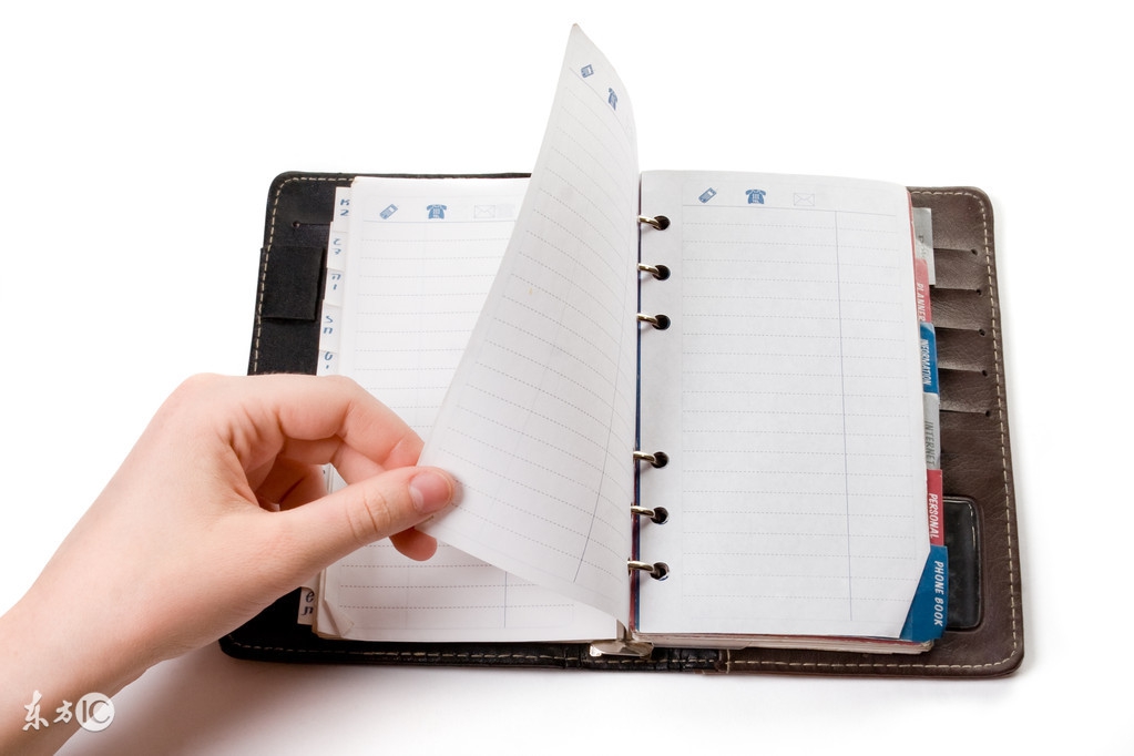 word每页怎么设置两个页码,word多页文件中页码如何调统一