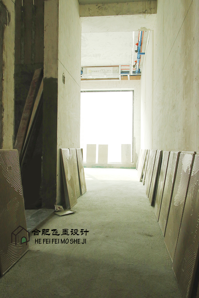 瓦工师傅怎么区分瓷砖用不用泡水,瓷砖泡水这样做才正确