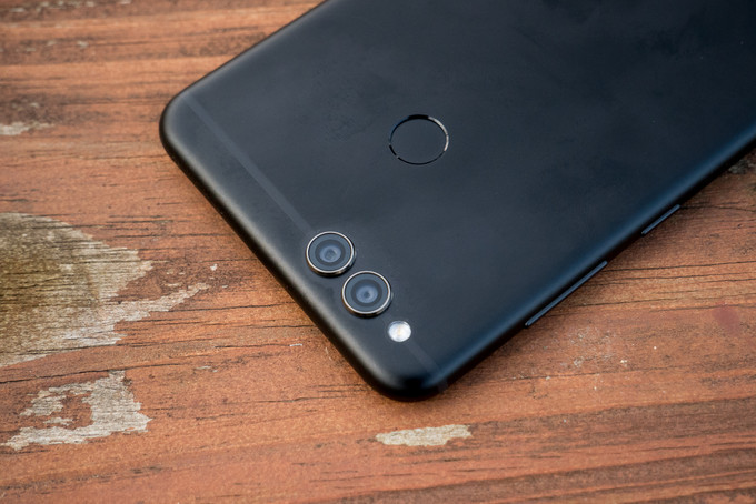 华为荣耀7X详细评测：个性化和功能化的完美结合