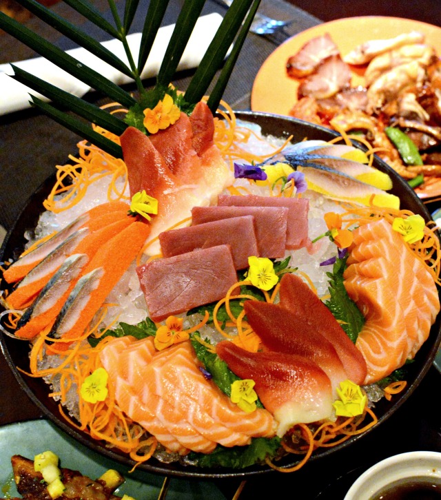 “她”这样被悦游宠爱了：营养餐、精华护理、360度造型服务、艺术中心畅游