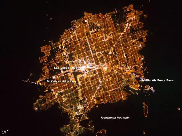 拉斯维加斯旅游吃饭 (拉斯维加斯赌城游记)