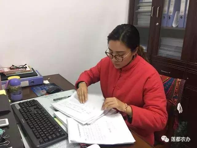 十年如一日，他们是最可爱的“扶贫人”——区农办扶贫开发科专访