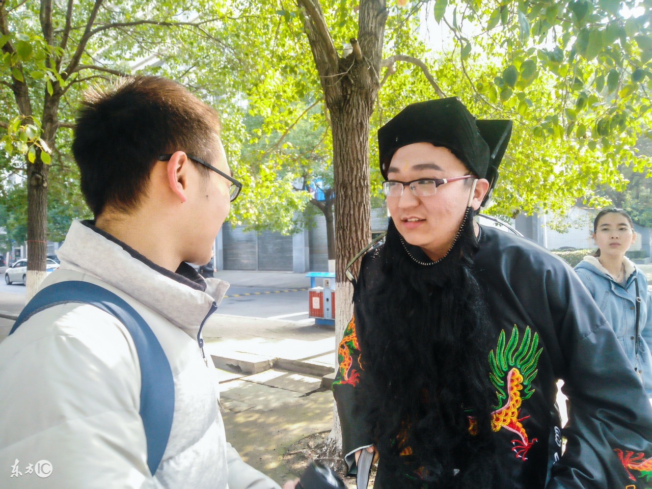 女孩陷入校园贷无法自拔,高中女学生陷入校园贷