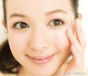 脸上的脂肪粒掉了留了个坑,脸上的脂肪粒去除后会不会留疤