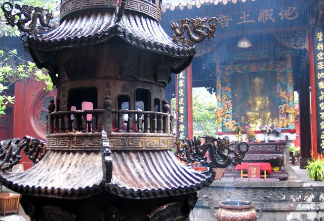 贵阳黔灵山弘福寺简介,贵阳最值得打卡的寺庙