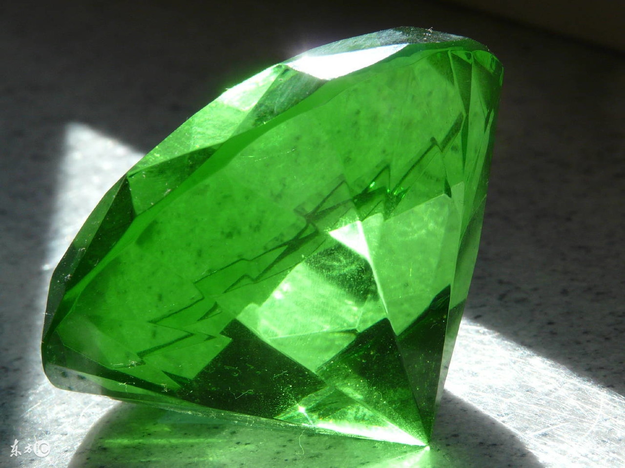 五行属金的宝石水晶有哪些,适合自己五行的水晶