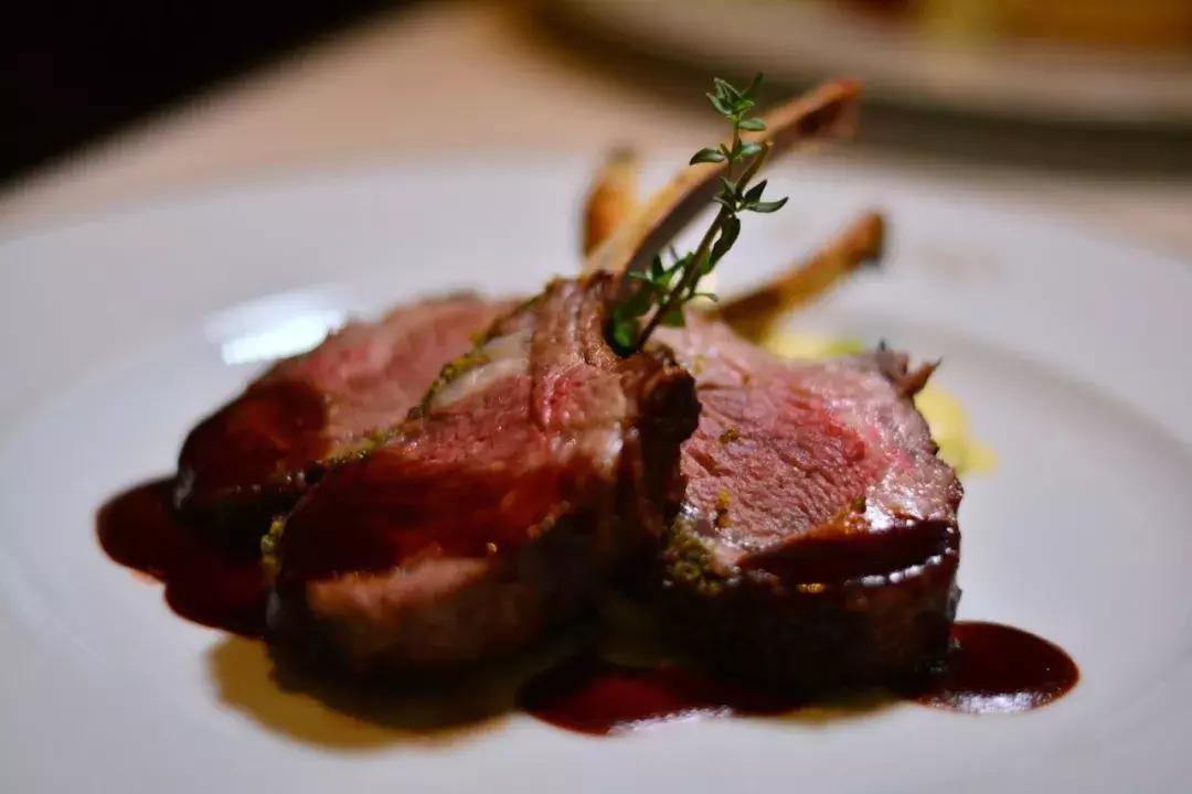 最贵的西餐大概多少钱,100元吃豪华大餐