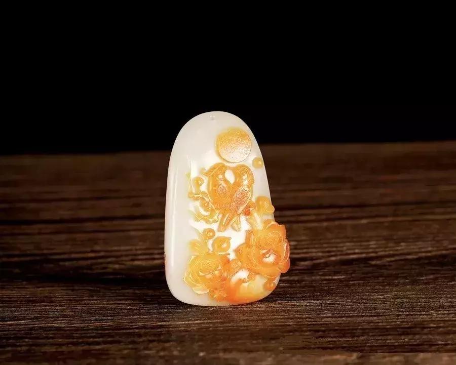 和田玉暴涨,和田玉为什么被称为疯狂的石头