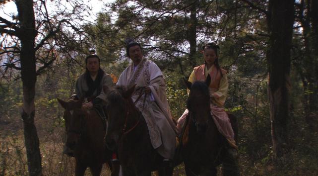 杜月笙的葬礼完整视频,杜月笙墓碑上的八个字令人深思