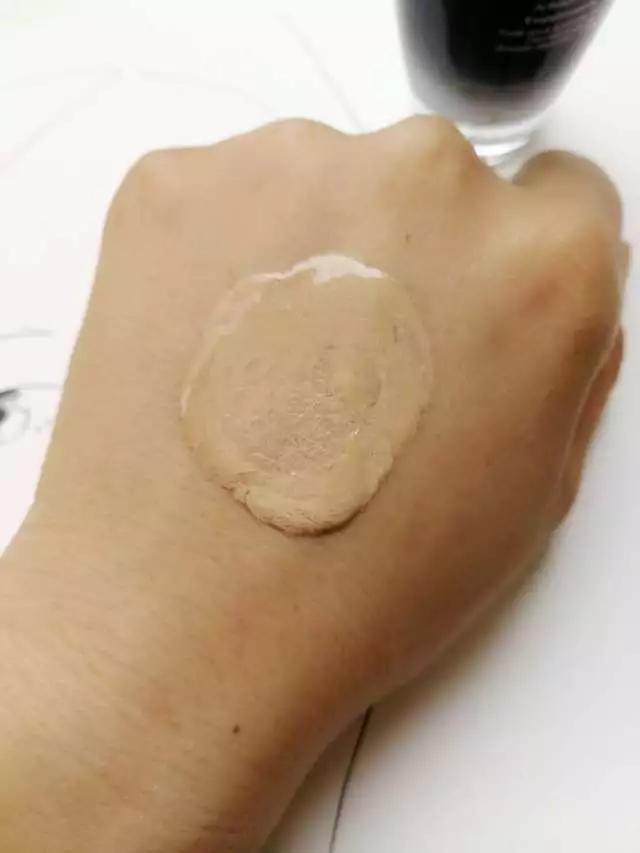 底妆起皮快速补救,皮肤不好干燥起皮卡粉怎么上底妆