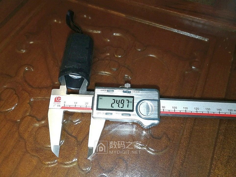 雨伞可以自动修复吗,雨伞可以用自喷漆吗