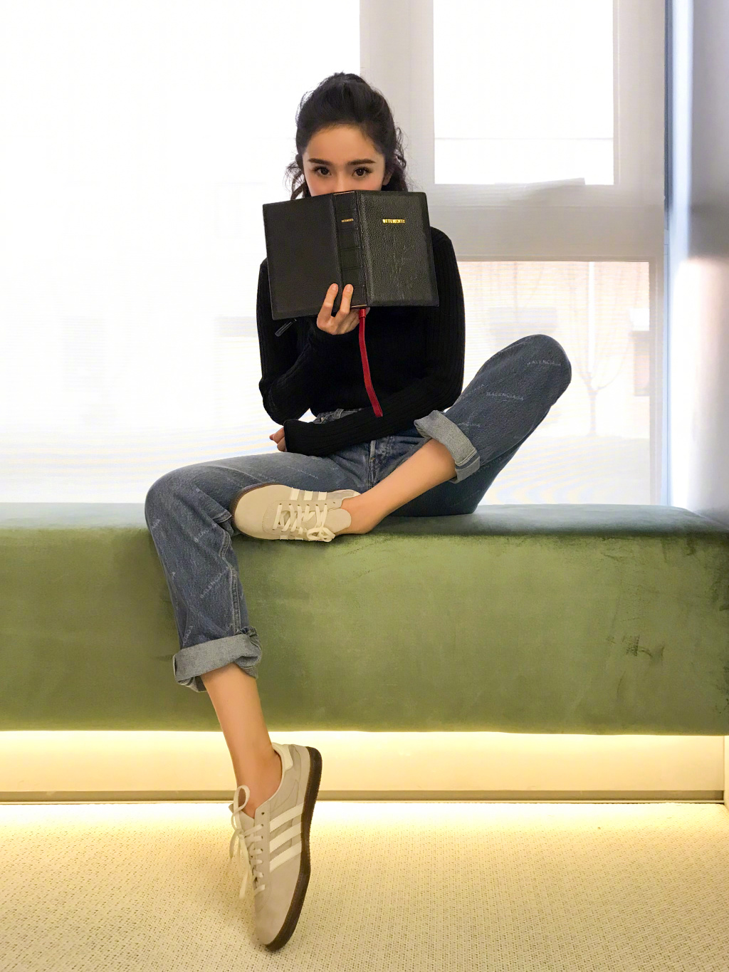 杨幂近期礼服照,杨幂晒古装衣服