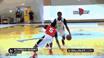 最简单最高效的过人方式,1分钟学会过人技巧