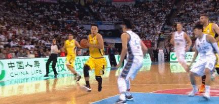 李根打韩国队,李根打赵睿