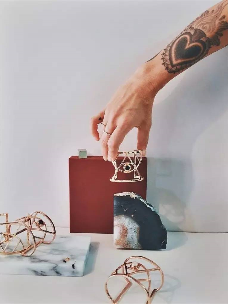 小众饰品美出高级感,有质感和设计感的饰品