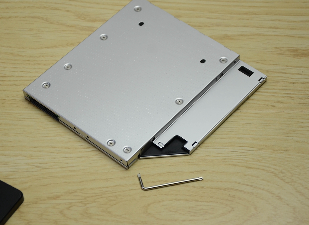 笔记本升级固态硬盘不用电脑,笔记本升级固态硬盘不重装系统