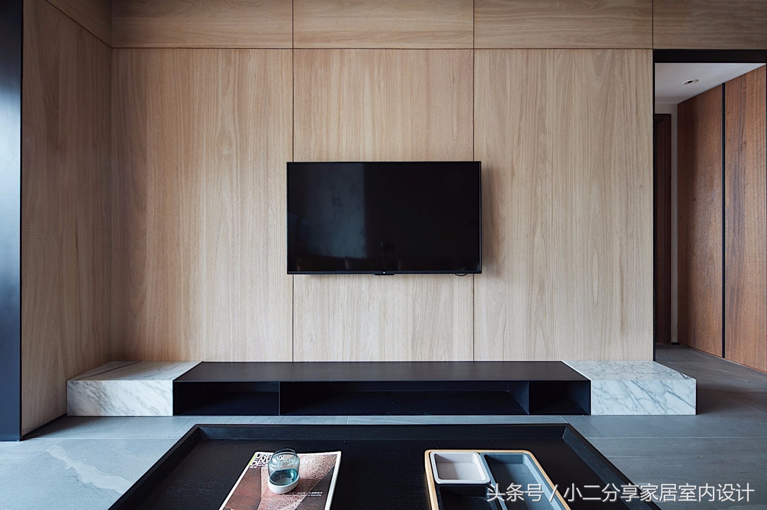 老公不听我话非要改造老房,墙面钉木板装修