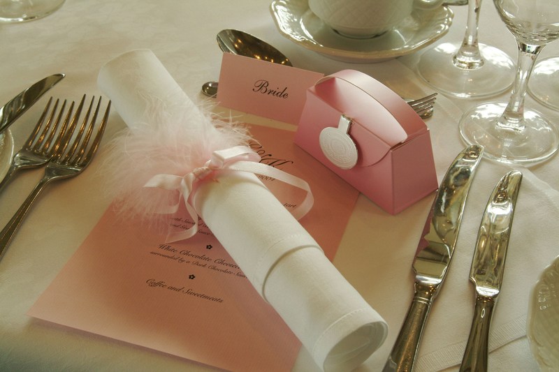 世界各国必买伴手礼推荐和挑选礼物指南，再也不用头疼买什么了！