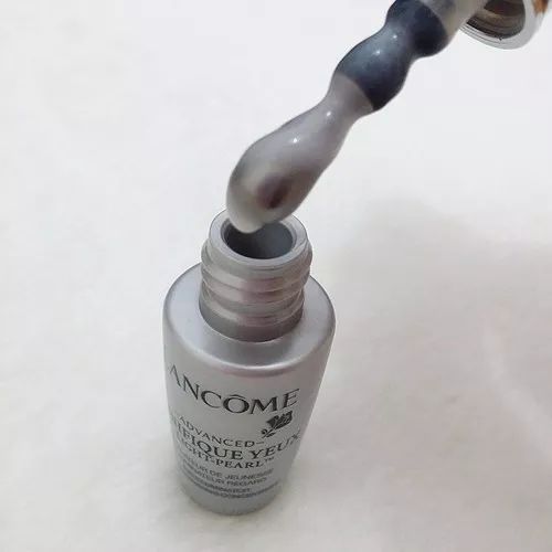 这些年令人惊艳的化妆品包装,日本大牌化妆品包装都好简单