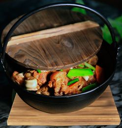 先行专栏|情怀?自我革命?千年铸铁锅如何抓住消费升级的风口