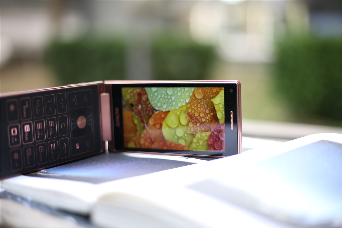 金立w2017翻盖手机价格,金立翻盖手机与三星哪个好