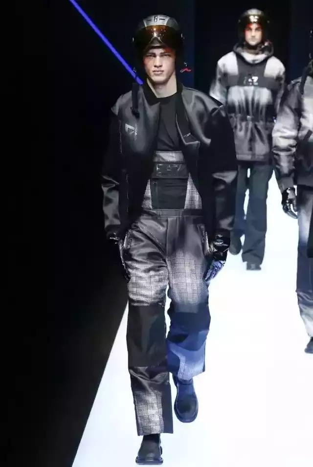 米兰时装周惊艳作品,米兰时装周高燃片段