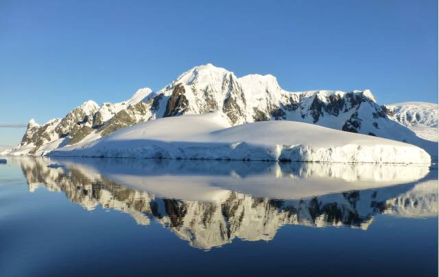 通往南极地下的水道,地球之极破冰船南极之旅