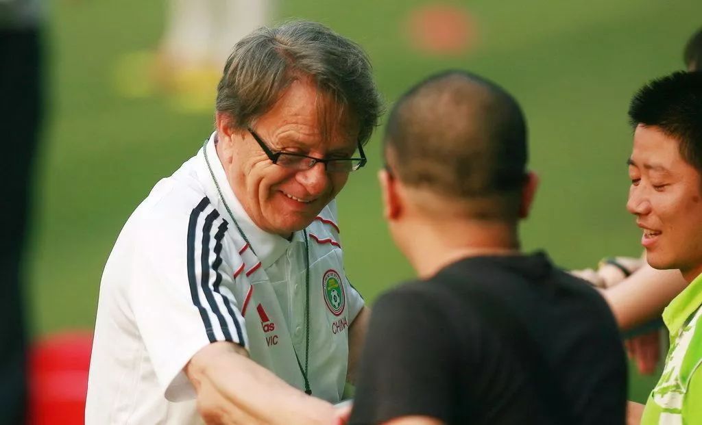 7年前他就呼吁重视足球外交：隐忍，只会被视作软弱可欺！