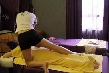 发工资了,教你们如何去洗浴中心装X!