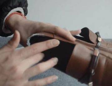 鞋子的两侧挤脚最有效最快的办法,如何让鞋子不挤脚小妙招