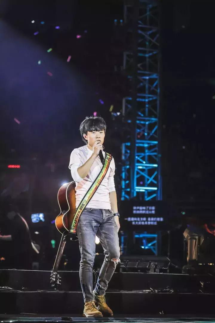 赵雷你莫走完整版dj,赵雷所有的繁华与我无关