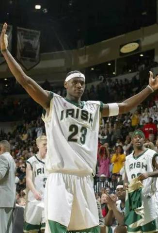 勒布朗詹姆斯成名前的故事 (勒布朗詹姆斯感人故事)