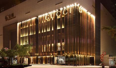 欧界:实体转向电商,奢侈品大牌们如何保住自己的“女王命”