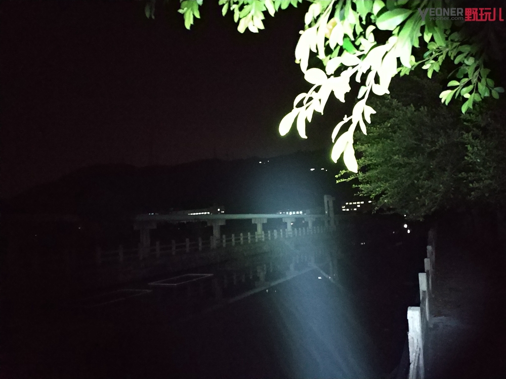 奈特科尔mh12v2和mh12se哪款好,奈特科尔mh10v2和mh12v2