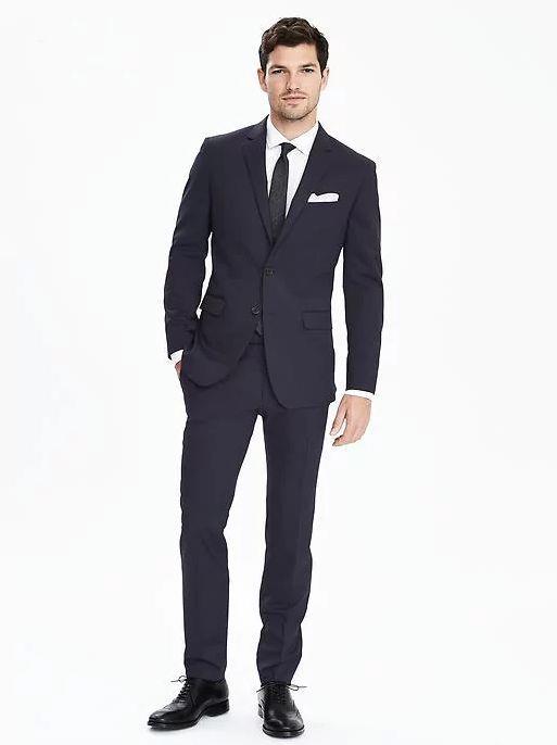 西装什么牌子性价比高适合年轻人,哪个牌子中年人的西装性价比高